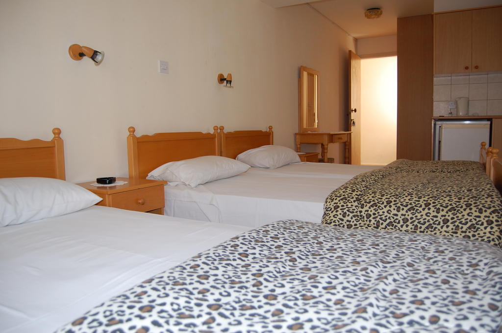 Nicos & Olympia Apartments Polis Room photo