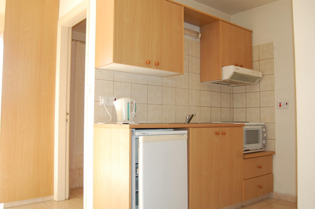 Nicos & Olympia Apartments Polis Room photo